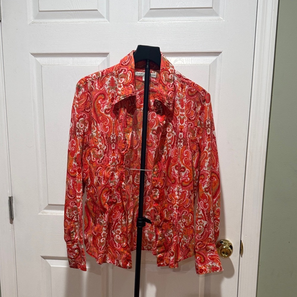 Tommy Hilfiger Red and Orange and pink Paisley Shirt. Long sleeved. Size XL.